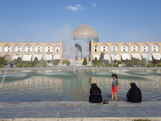 Travel Report - Peta travels to Iran from Australia